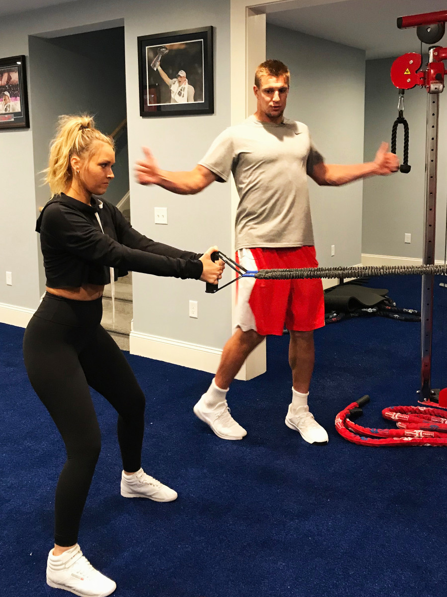 rob-camille-workout-3.jpg